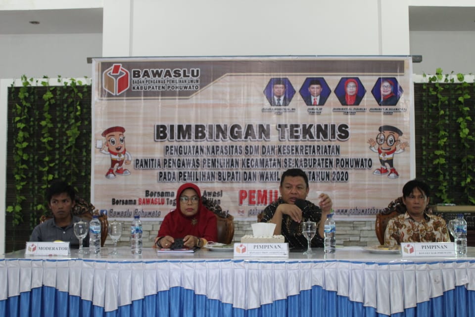 Bimbingan Teknis Penguatan Kapasitas SDM dan Kesekretariatan Panitia Pengawas Pemilihan Kecamatan Se-Kabupaten Pohuwato