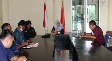 Tindaklanjuti Penyusunan Laporan Hukum, Humas dan Datin Bawaslu Pohuwato Gelar Rapat Internal.