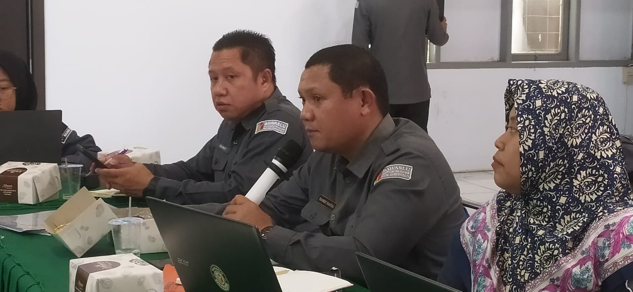 Rahmat Paparkan Pelaksanaan Program/Kegiatan pada Rapat Evaluasi Pelaksanaan Anggaran Triwulan II
