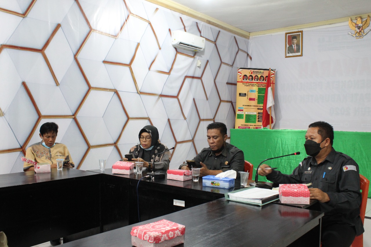 Bawaslu Pohuwato kembali gelar Rapat Internal tentang Pembinaan dan Peningkatan Disiplin Kerja