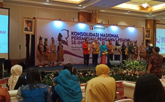 Konsolidasi Nasional Perempuan Pengawas Pemilu se Indonesia di Redtop hotel & Convention Jakarta.