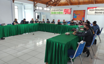 Ketua dan Korsek Bawaslu Pohuwato ikuti Sosialiasisi Pengembangan SIPS Versi 3.0 dan Inventarisasi Data Penyelesaian Sengketa Tahun 2015 s.d 2020
