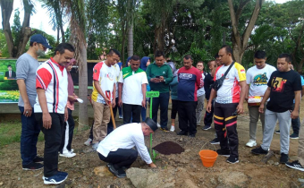 Rahmat hadiri gerakan penanaman 10 ribu pohon tabebuya