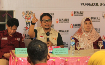 Ketua Bawaslu Provinsi Gorontalo Lakukan Supervisi Pengawasan DPSHP dan Potensi Pemilih di Daerah Perbatasan