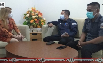 Jalin Silaturahmi Bawaslu Sembangi Bank Mandiri